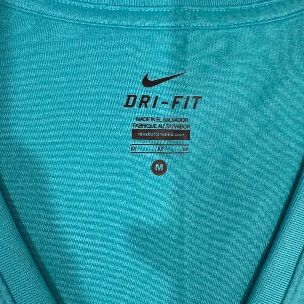 🔥Nike Women's Blue V-Neck Top🔥